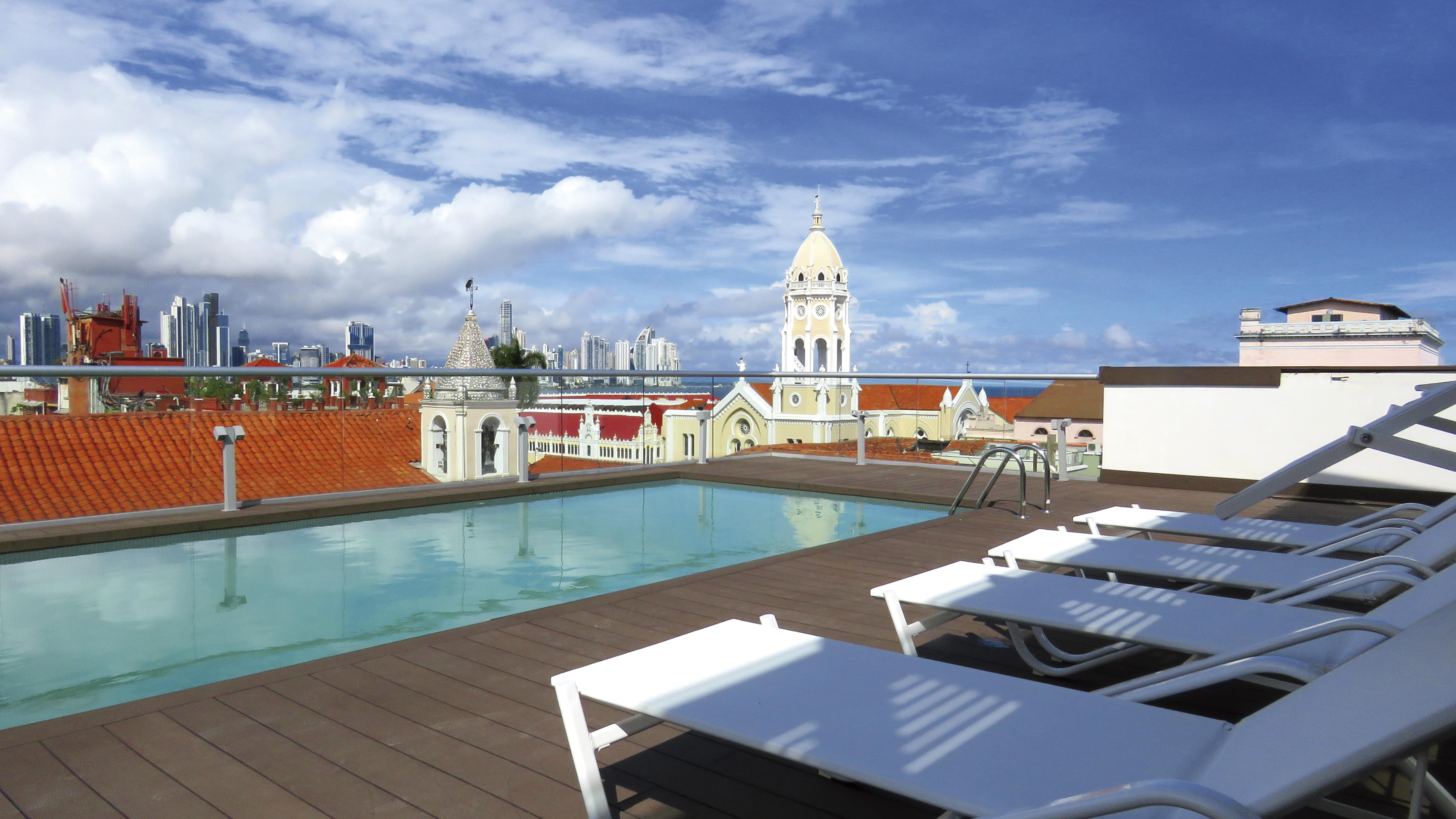 Central Hotel Panama Casco Viejo Exterior photo Rooftop pool at the Hotel Unique