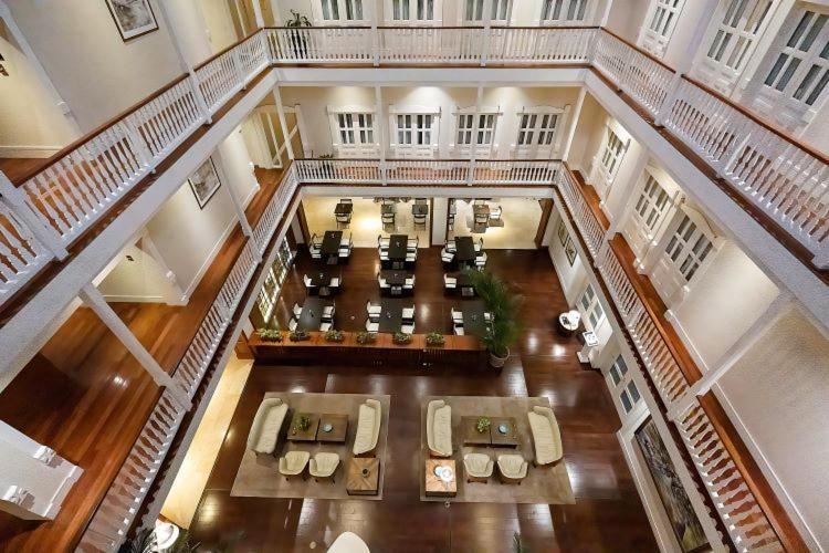 Central Hotel Panama Casco Viejo Exterior photo The interior of the hotel